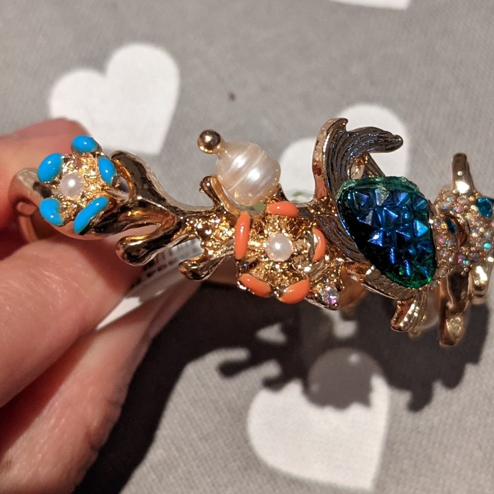 Betsey Johnson Kissing Koi Fish Bracelet - Picture 2 of 3